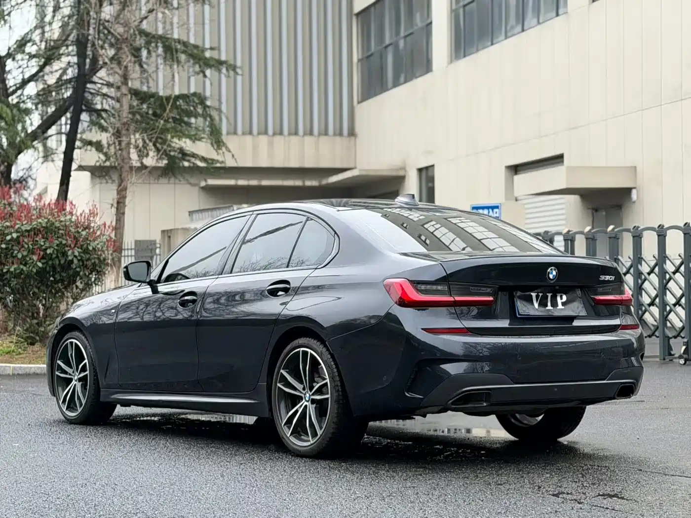 BMW 3 Series 2022 330i M Sport Shadow Edition фото 7
