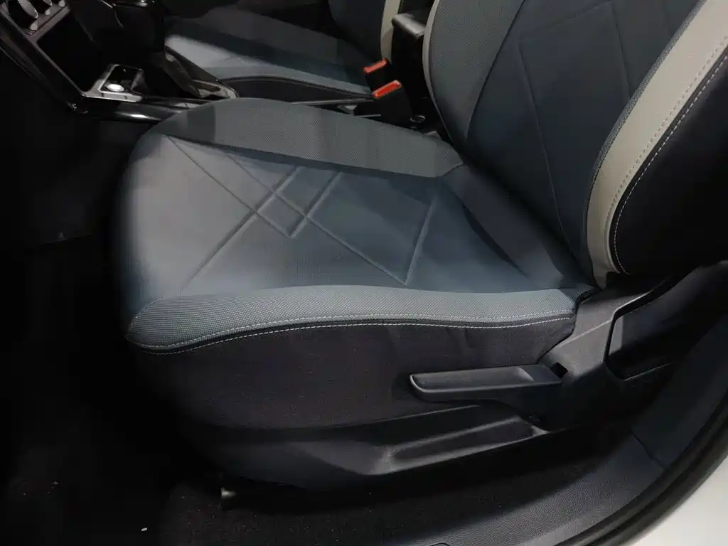 Фото 20 - Volkswagen Lavida