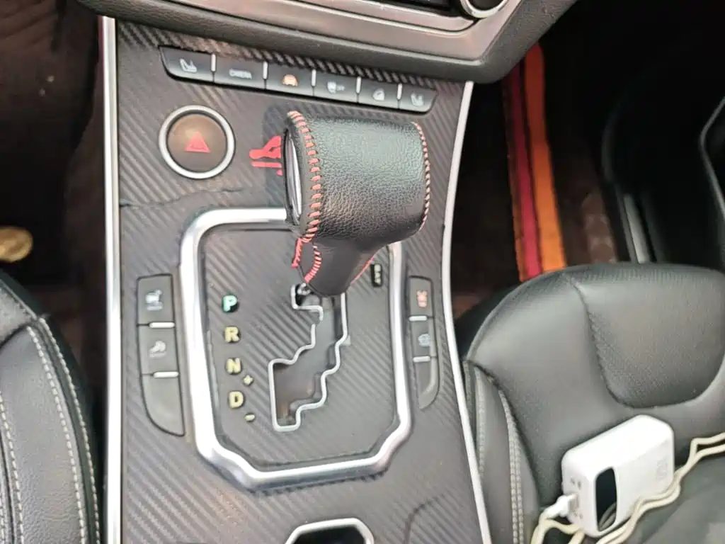 Landwind X7 2016 2015 2.0T Panoramic Flagship Edition