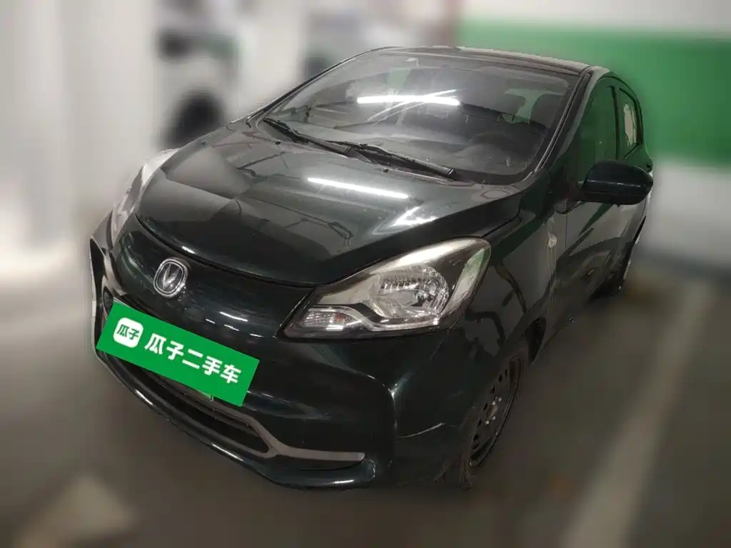 Photo 1 - Changan Benben E-Star