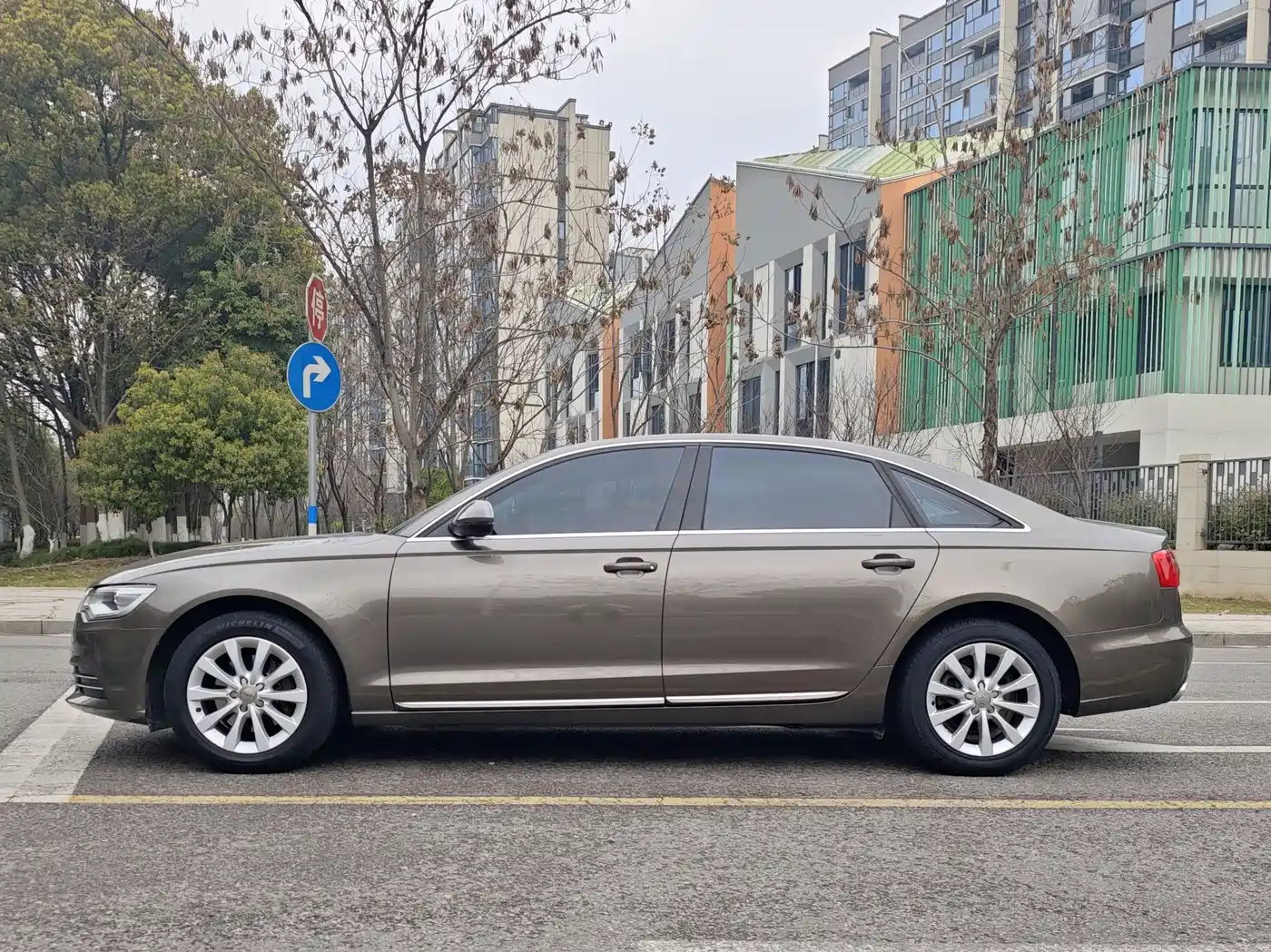 Audi A6L 2014 30 FSI Comfort фото 2