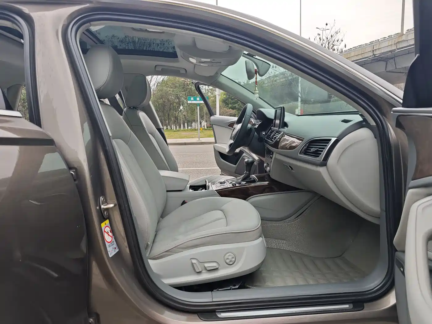 Audi A6L 2014 30 FSI Comfort фото 20