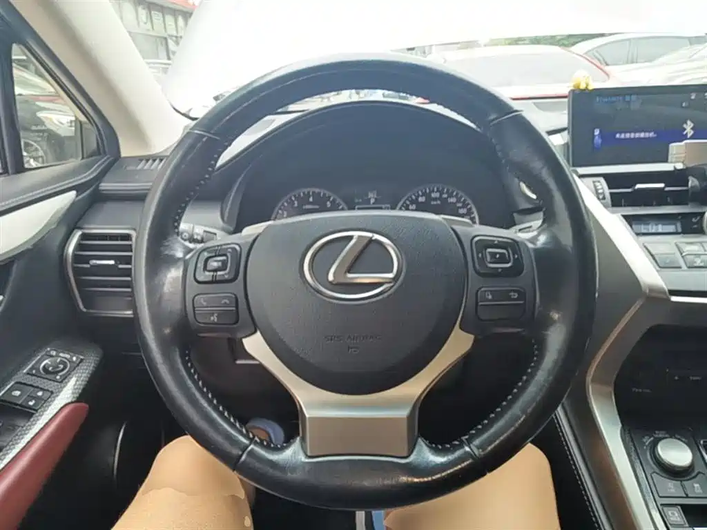 Lexus NX 2015 200 FWD Premium фото 11