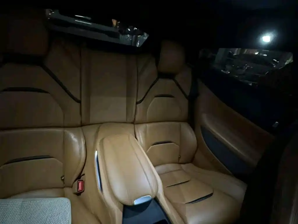 Ferrari GTC4Lusso 2017 3.9T V8 фото 6
