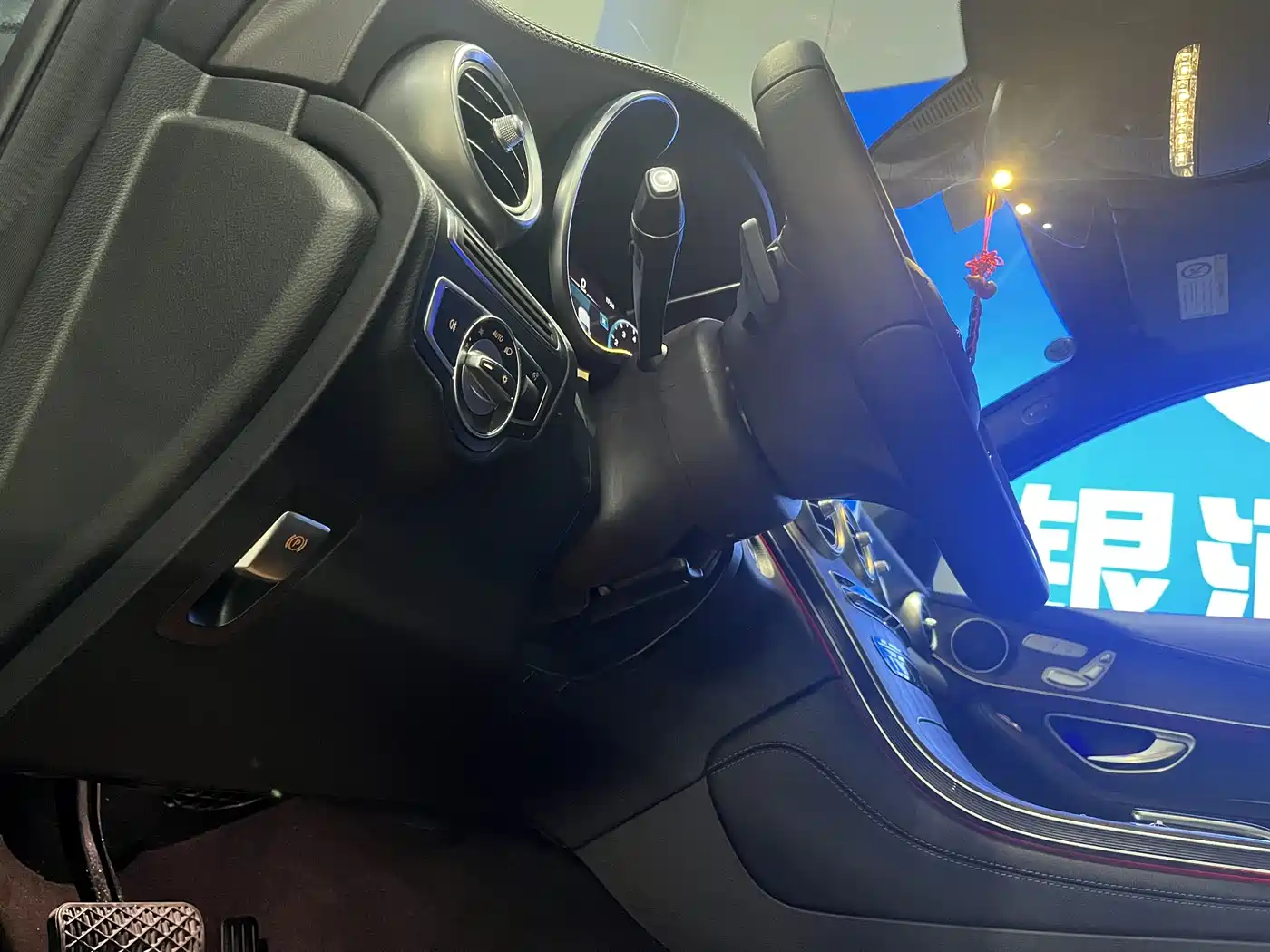 Mercedes-Benz GLC 2020 GLC 260 L 4MATIC Luxury фото 6