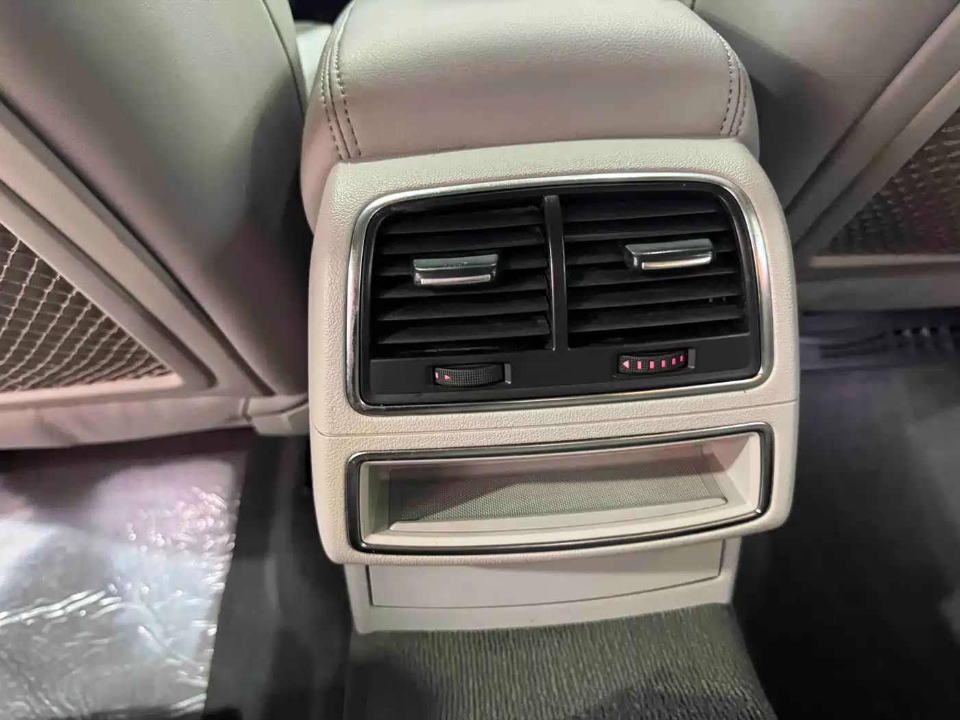 Audi A6L 2014 TFSI Standard фото 19