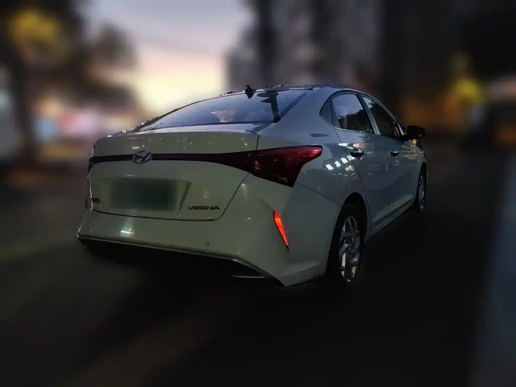 Hyundai Verna 2021 2020 1.4L CVT GLS Cool Edition