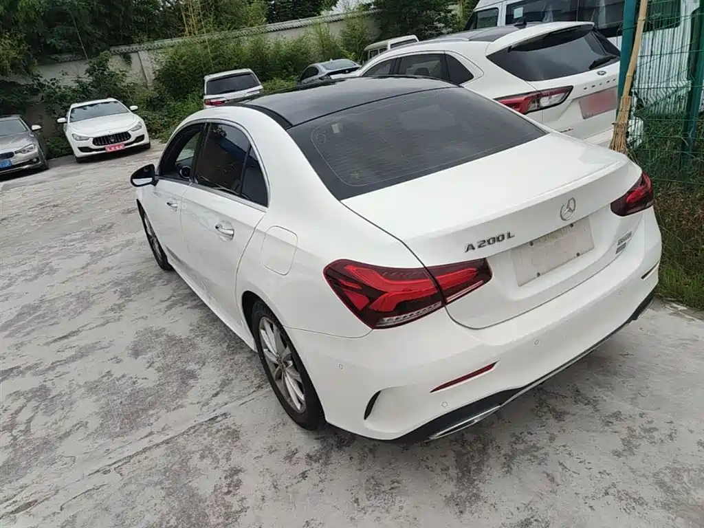 Mercedes-Benz A-Class 2020 Facelift A 200 L Sport Sedan Dynamic фото 5