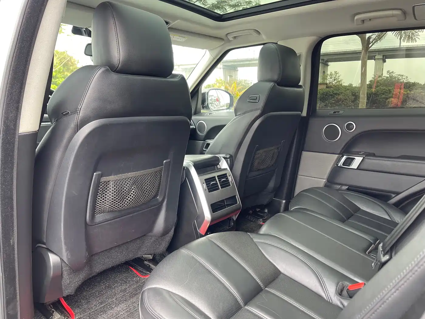 Land Rover Range Rover Sport 2017 3.0 SC V6 SE фото 28