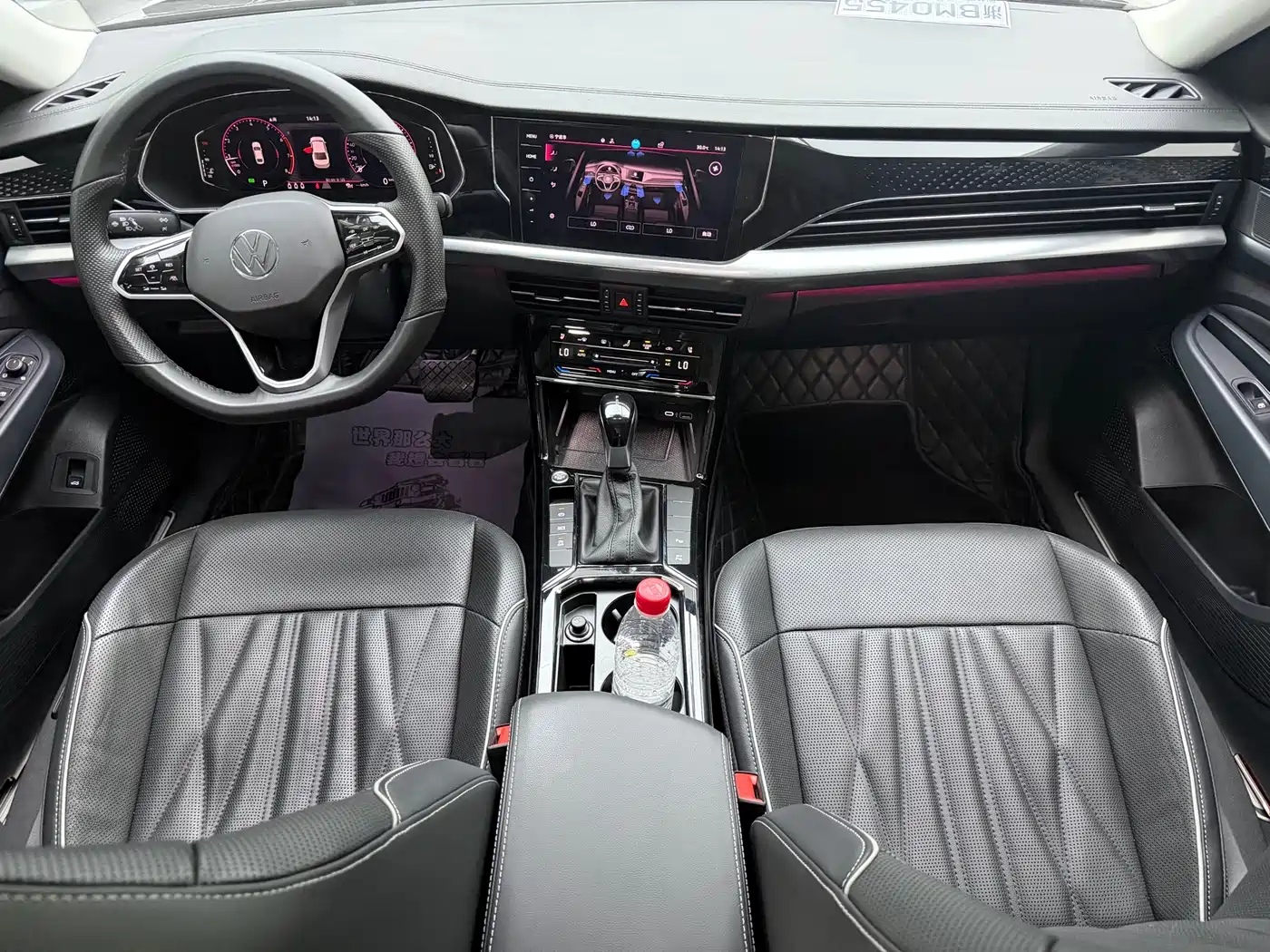 Volkswagen Passat 2023 330TSI Luxury Edition фото 6