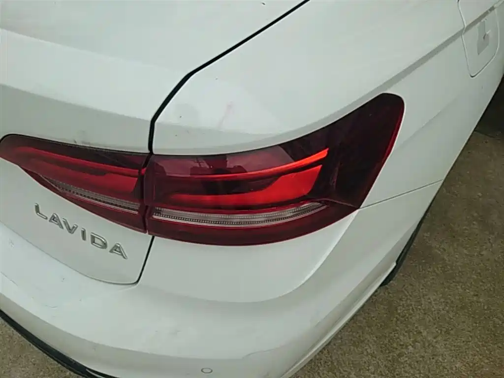 Volkswagen Lavida 2024 Model 1.5L Automatic Starlight 5 Million Edition фото 8