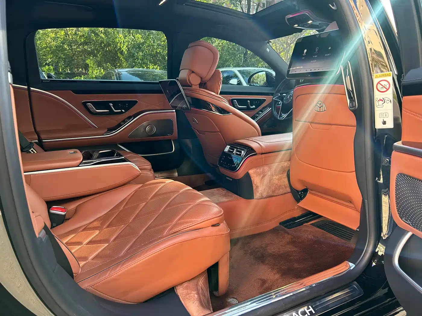 Фото 21 - Mercedes-Benz Maybach S-Class