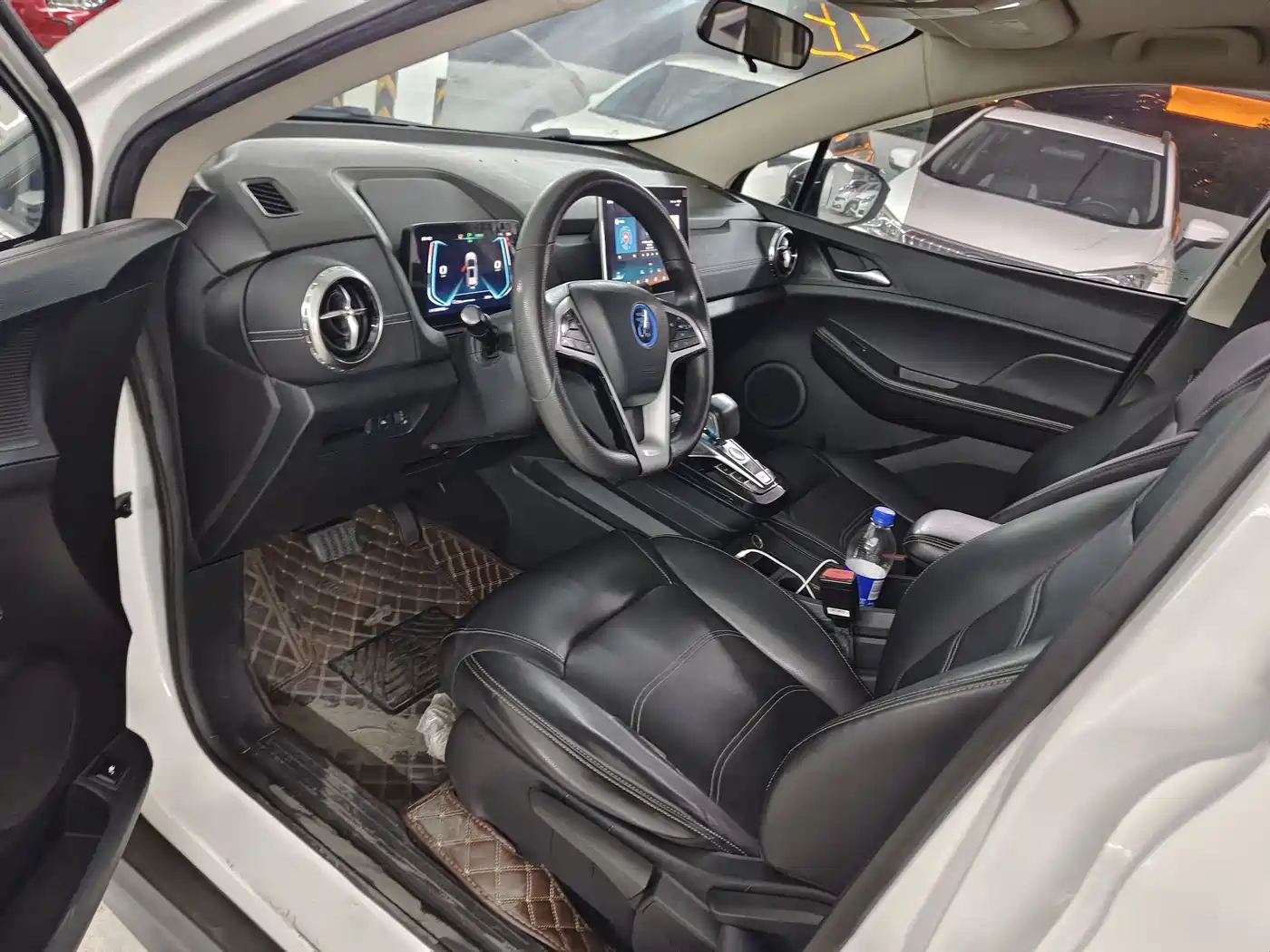 BYD Yuan New Energy 2019 EV535 Smart Connected Trend Leader Type фото 10