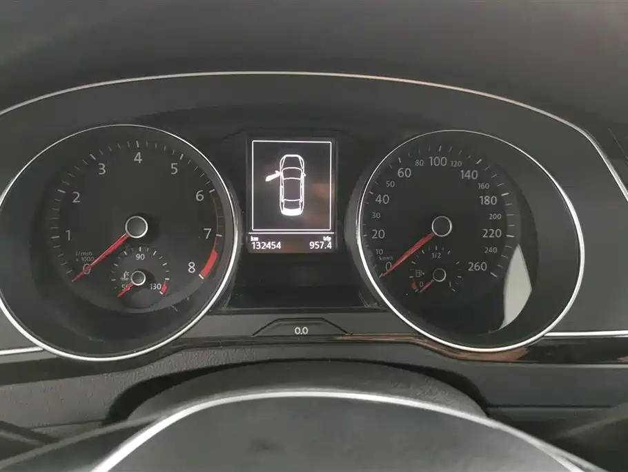 Volkswagen Magotan 2017 330TSI DSG Luxury фото 14