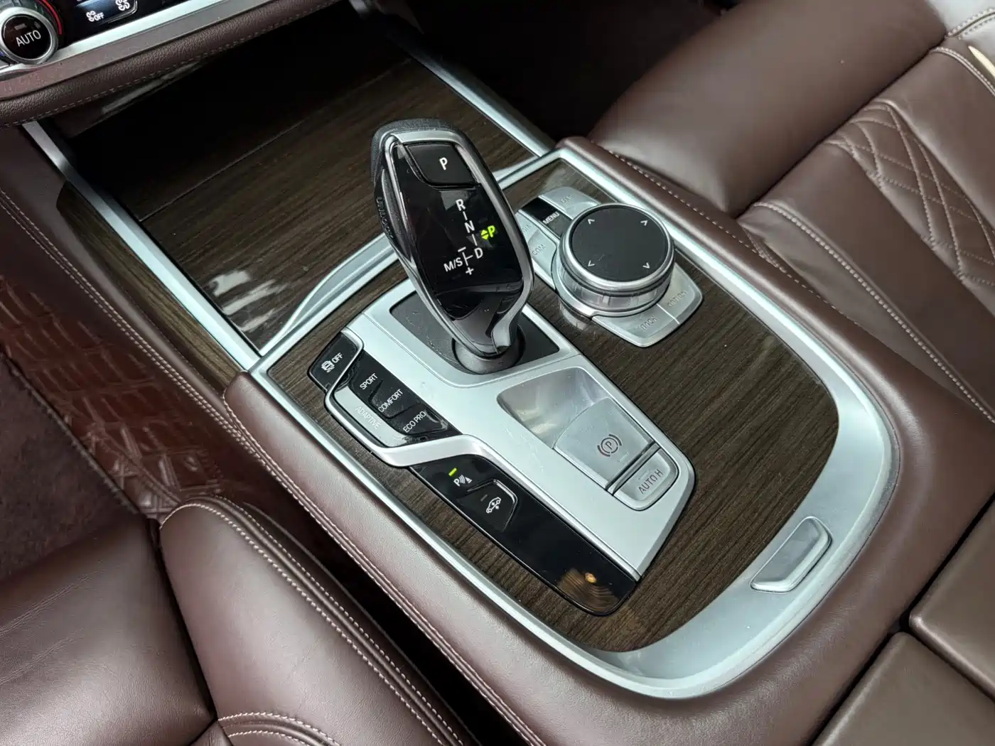 BMW 7 Series 2021 Model 730Li Luxury Package фото 14
