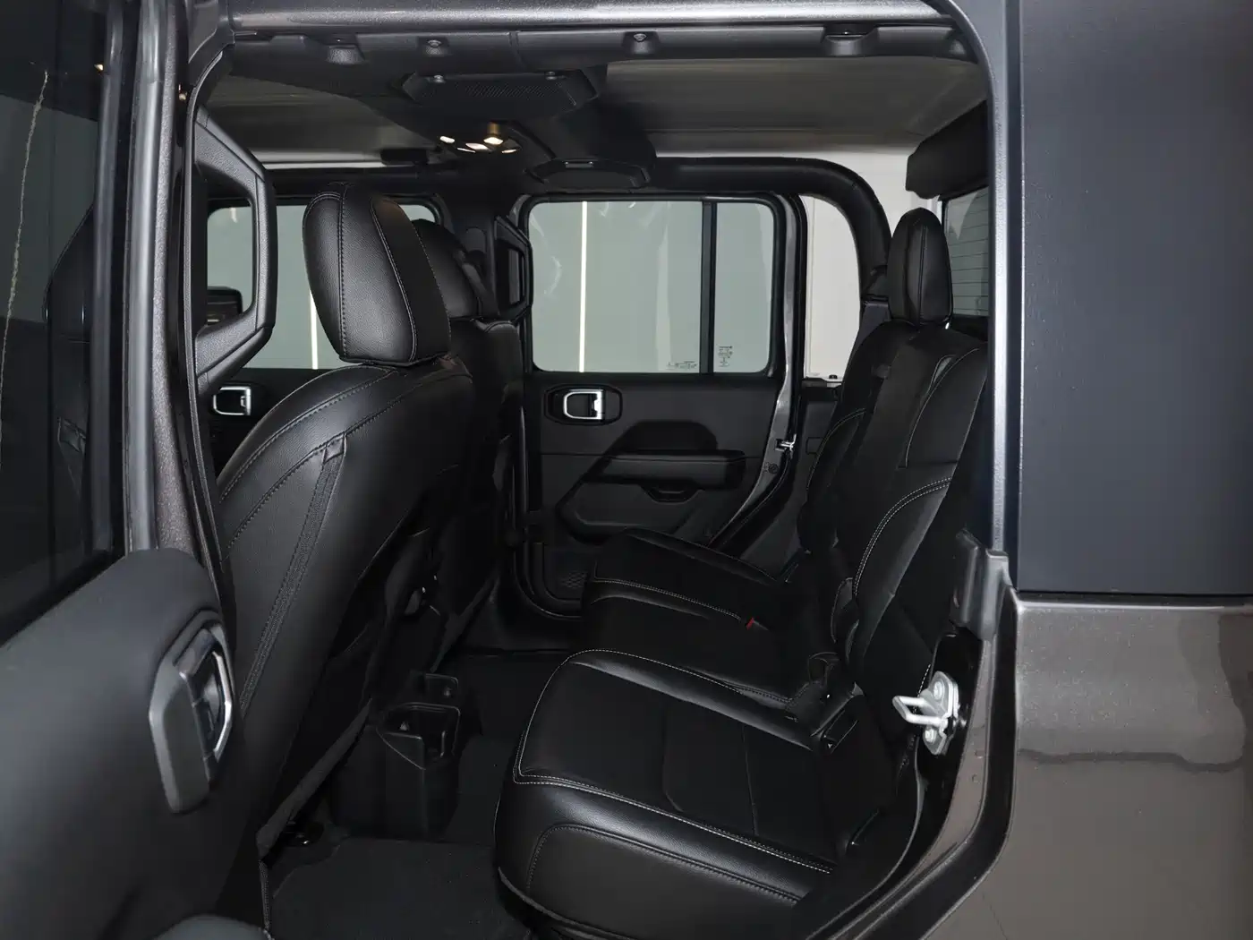  Jeep Gladiator 2022 3.6L Pioneer Edition 28