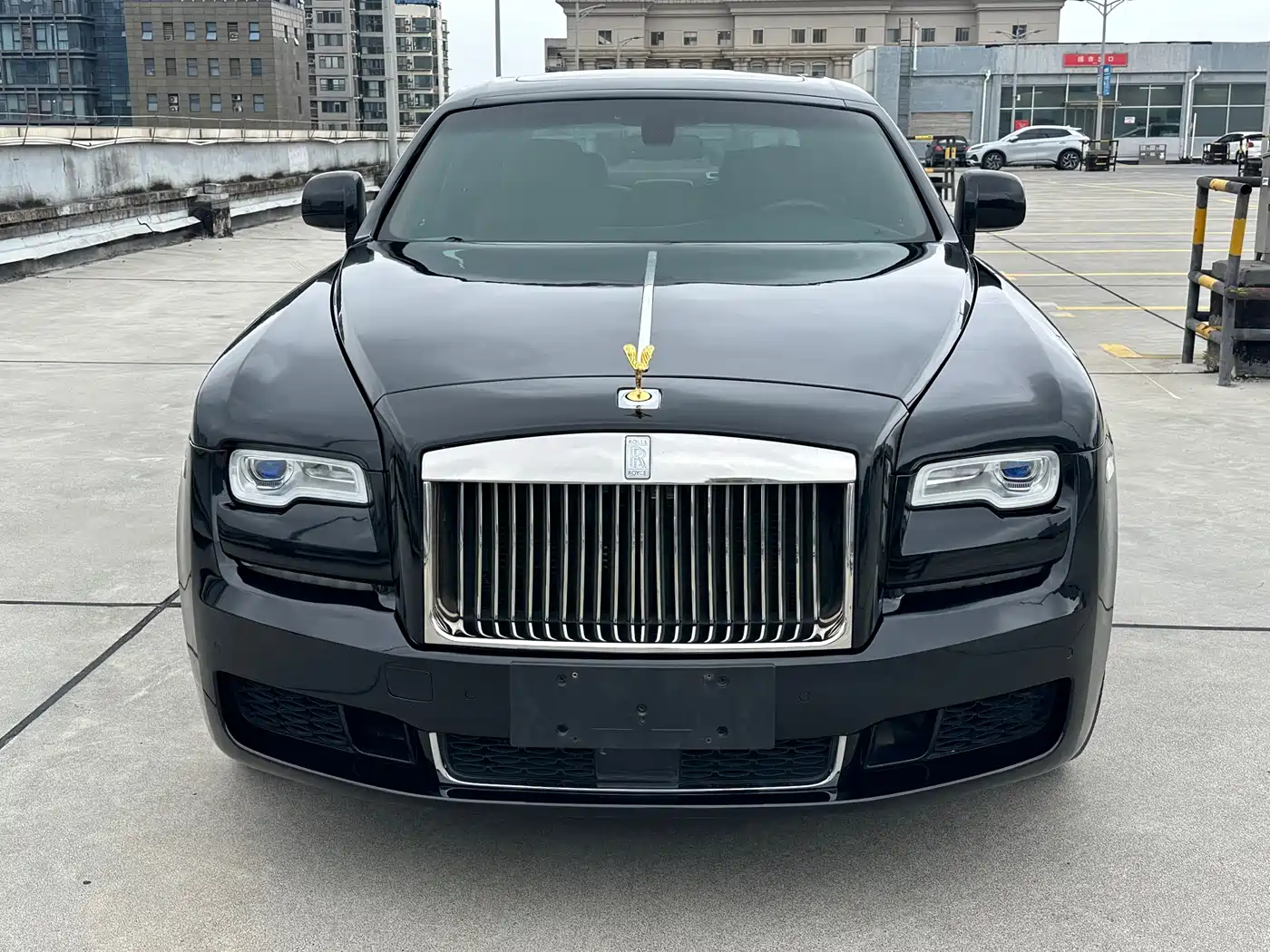 Rolls-Royce Ghost 2010 Model 6.6T Standard фото 2