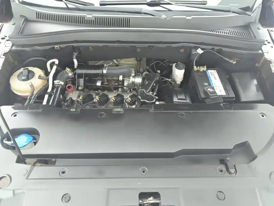 FAW Senya R9 2018 2018 1.2T Automatic Luxury Smart Premium