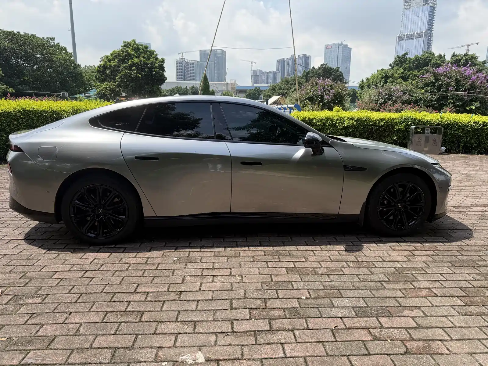 Фото 8 - XPeng P7
