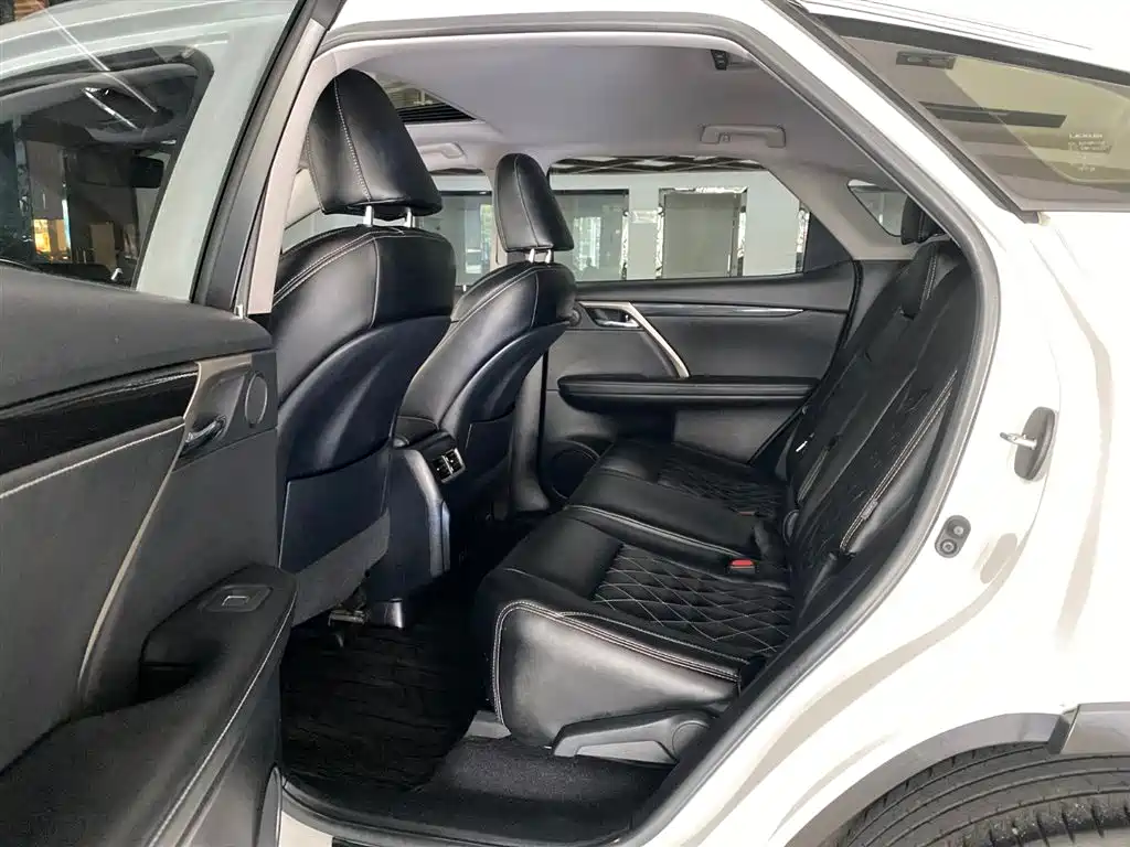 Lexus RX 2020 Facelift 300 2WD Elite Edition фото 12