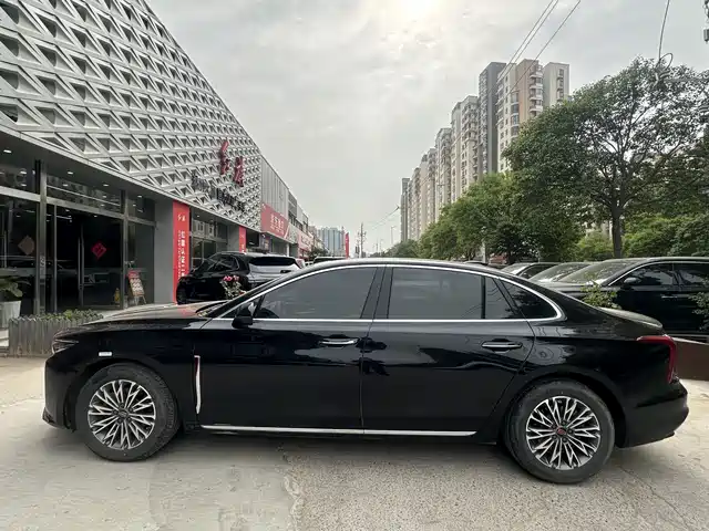Hongqi H5 2025 1.5T DCT Flag Rhythm 500,000 Units Memorial Edition — фото 4