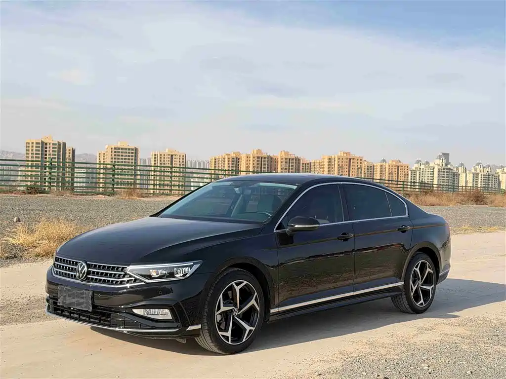 Volkswagen Magotan 2023 2 Million Units Anniversary Edition 330TSI DSG Leading Type