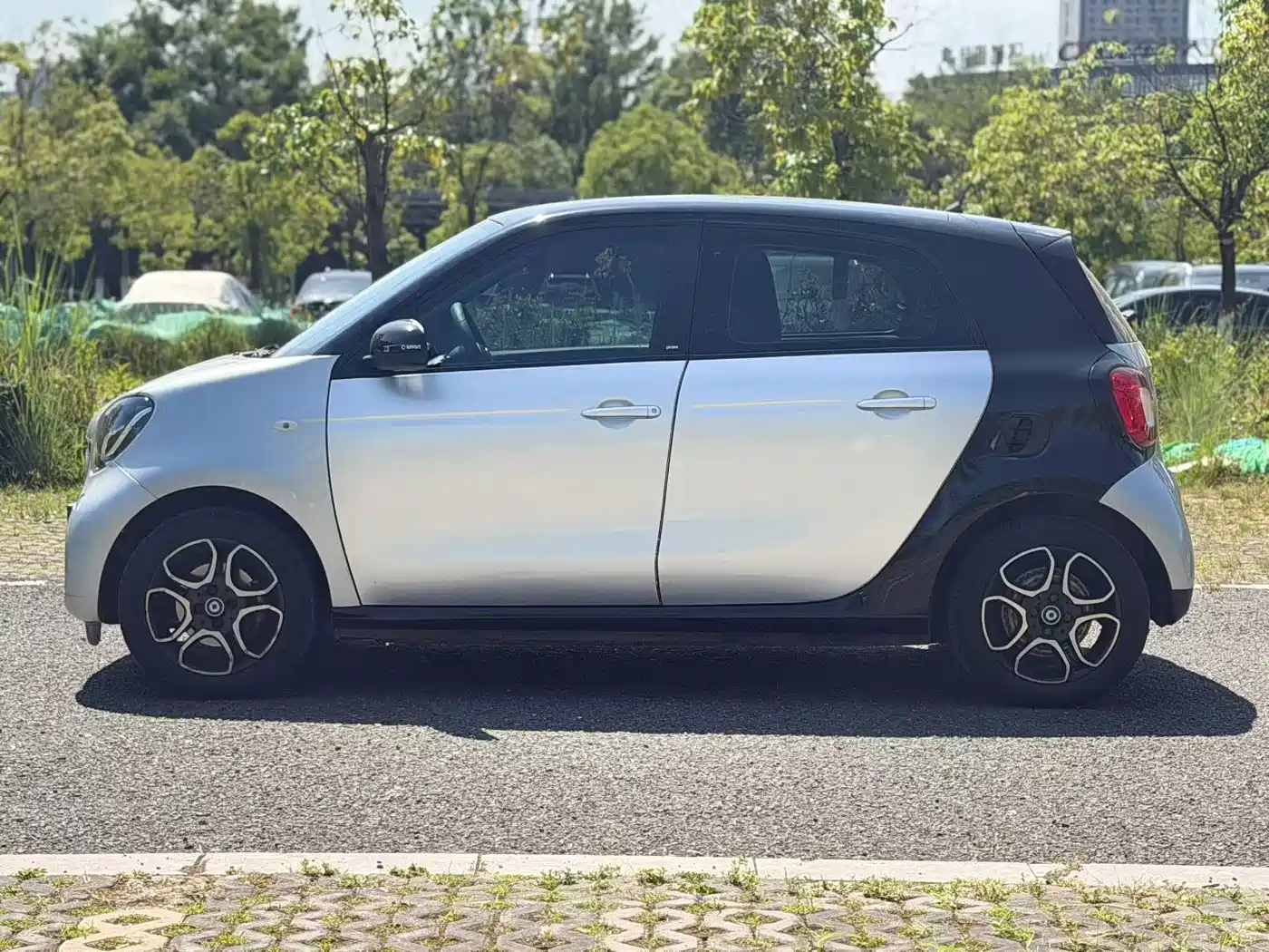 smart forfour 2018 2018 0.9T 66kW Pioneer Edition