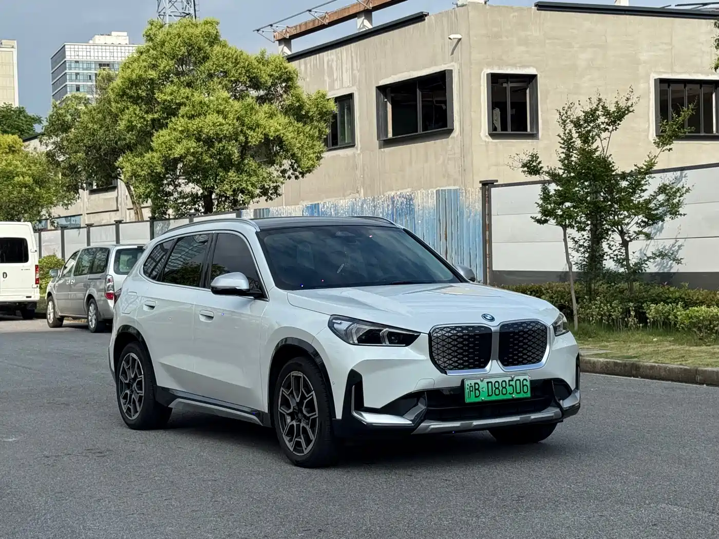 BMW iX1 2023 xDrive30L X Design Package фото 3