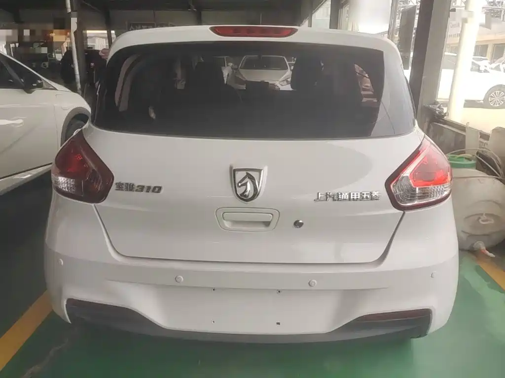 Baojun 310 2017 2016 1.2L Manual Comfort Model