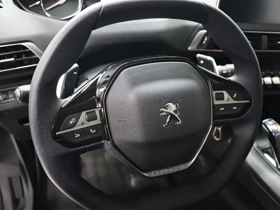 Peugeot 4008 2018 350THP Comfort Edition фото 13