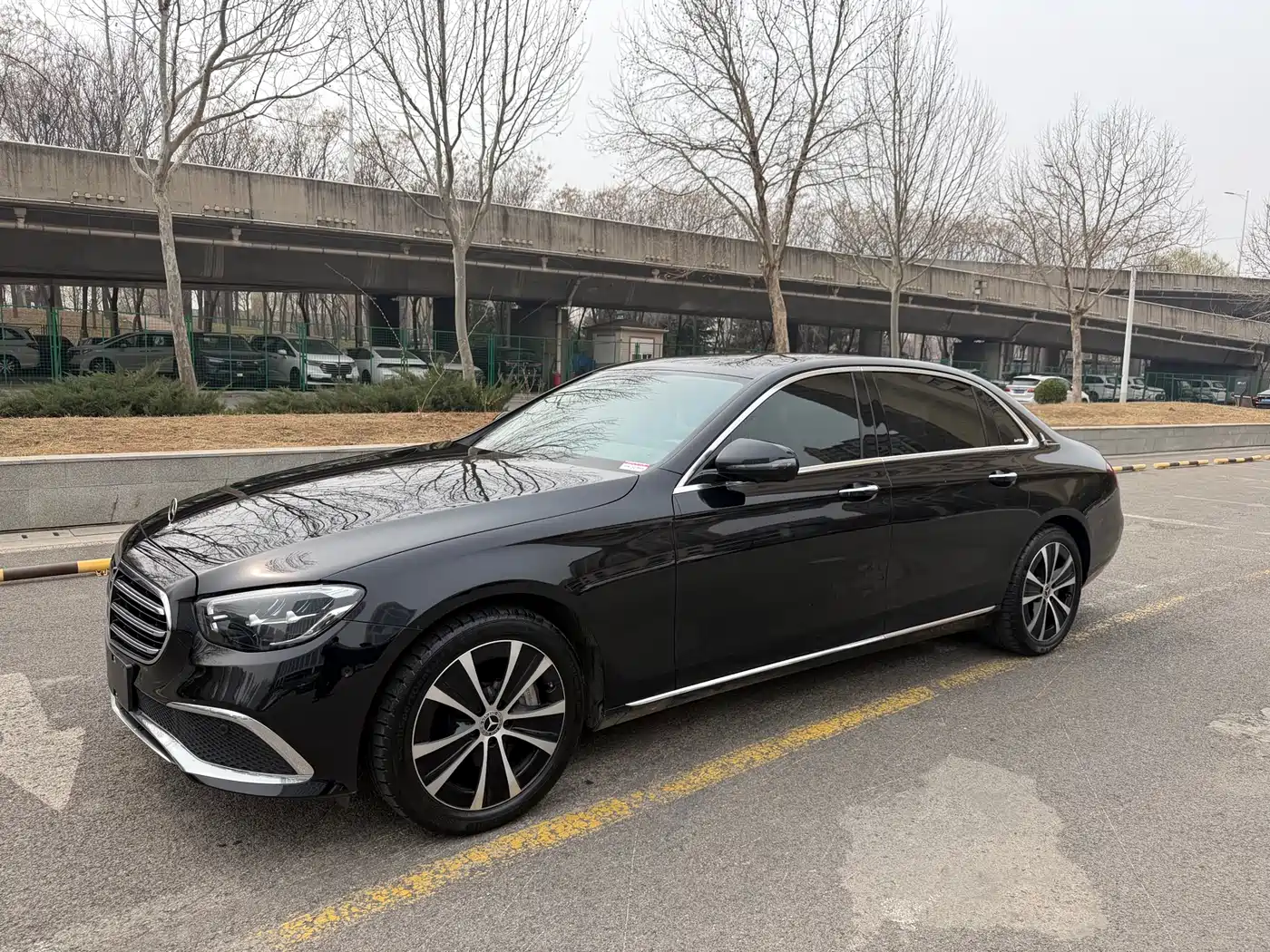 Mercedes-Benz E-Class New Energy 2023 E 350 e L Plug-in Hybrid Sedan