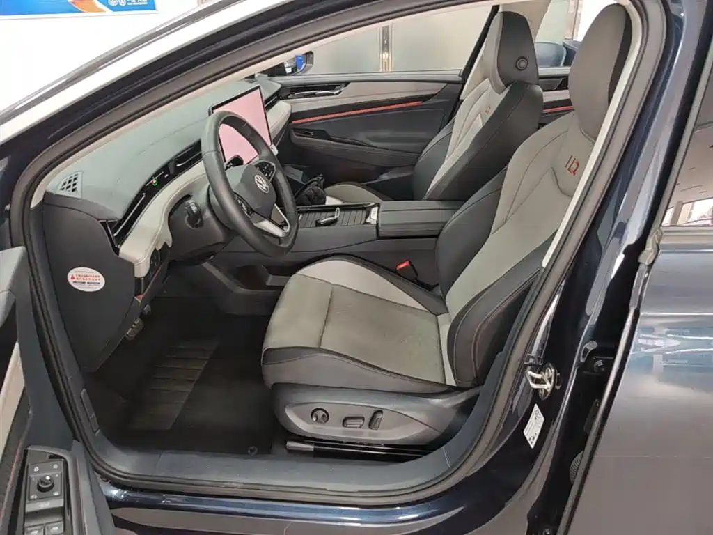 Volkswagen ID.7 VIZZION 2024 AIR фото 15