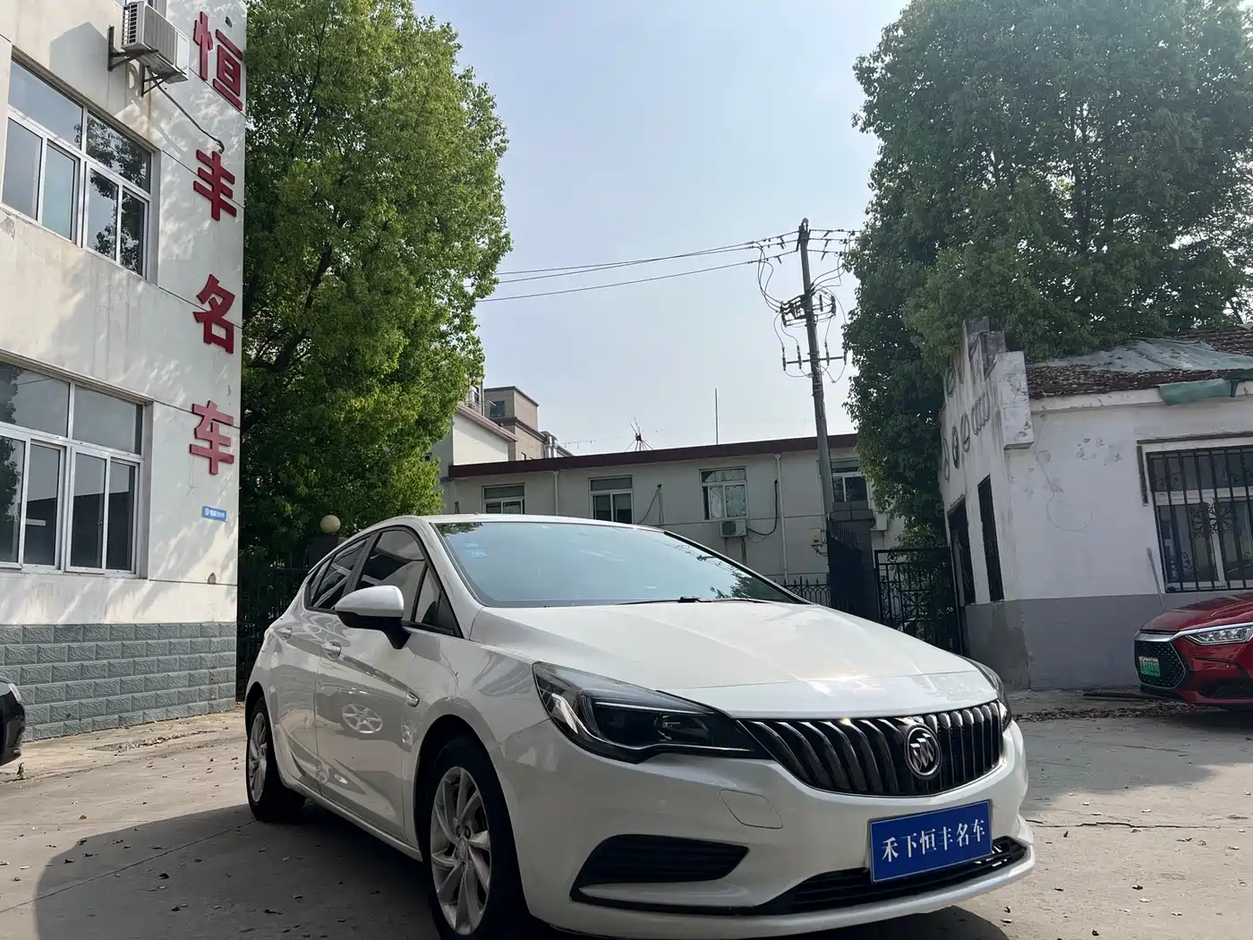 Buick Verano 2016 Hatchback 15S Auto Progressive фото 2