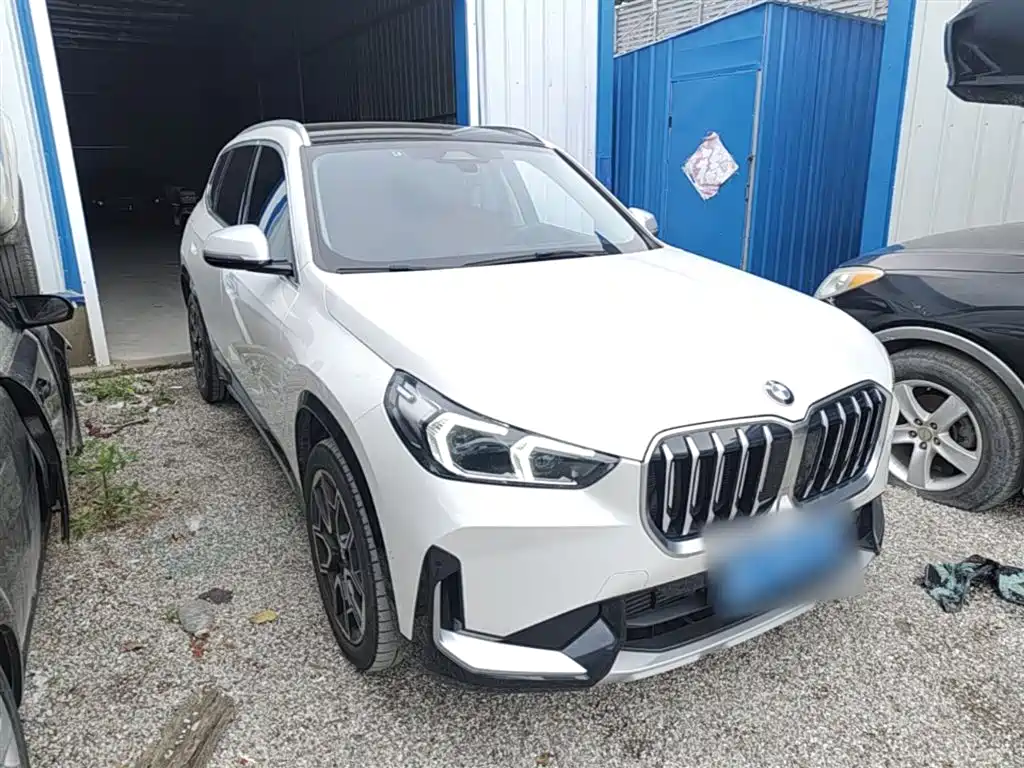 BMW X1 2023 sDrive25Li X Design Package фото 4
