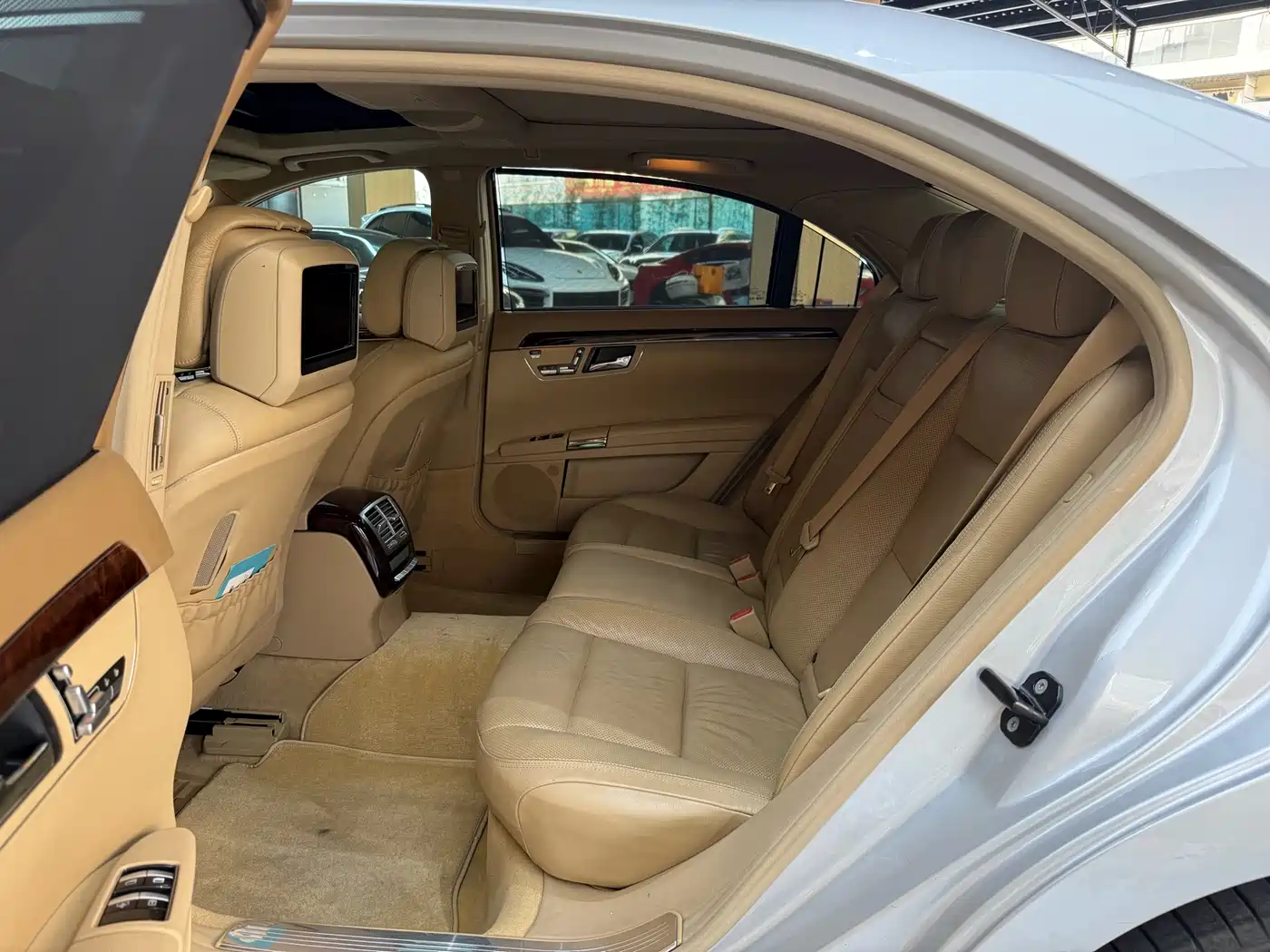 Mercedes-Benz S-Class 2010 S 350 L Luxury фото 18