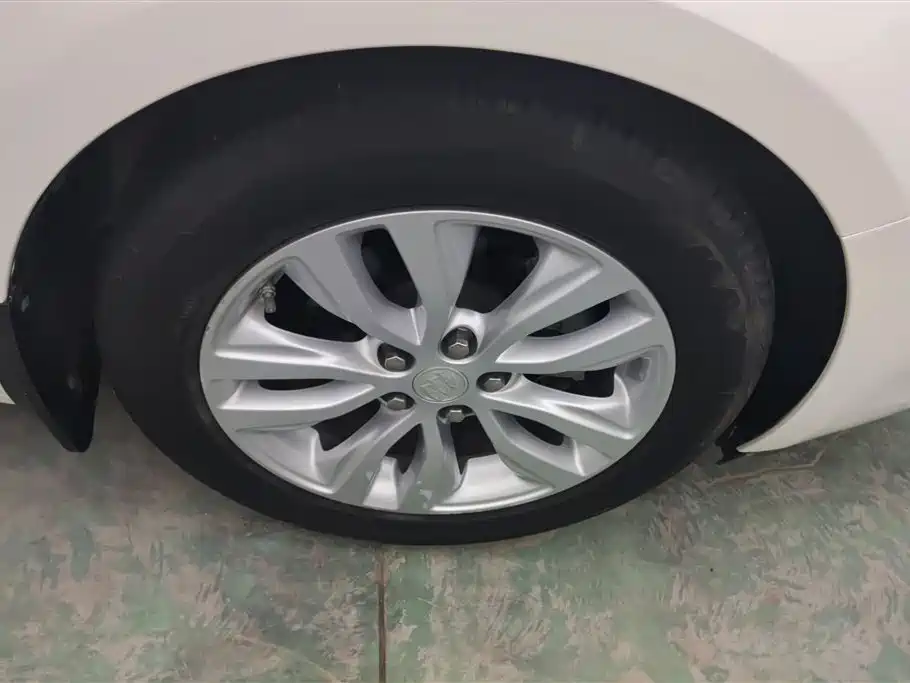 Buick Excelle 2021 Exemplar 1.5L Auto Elite фото 6