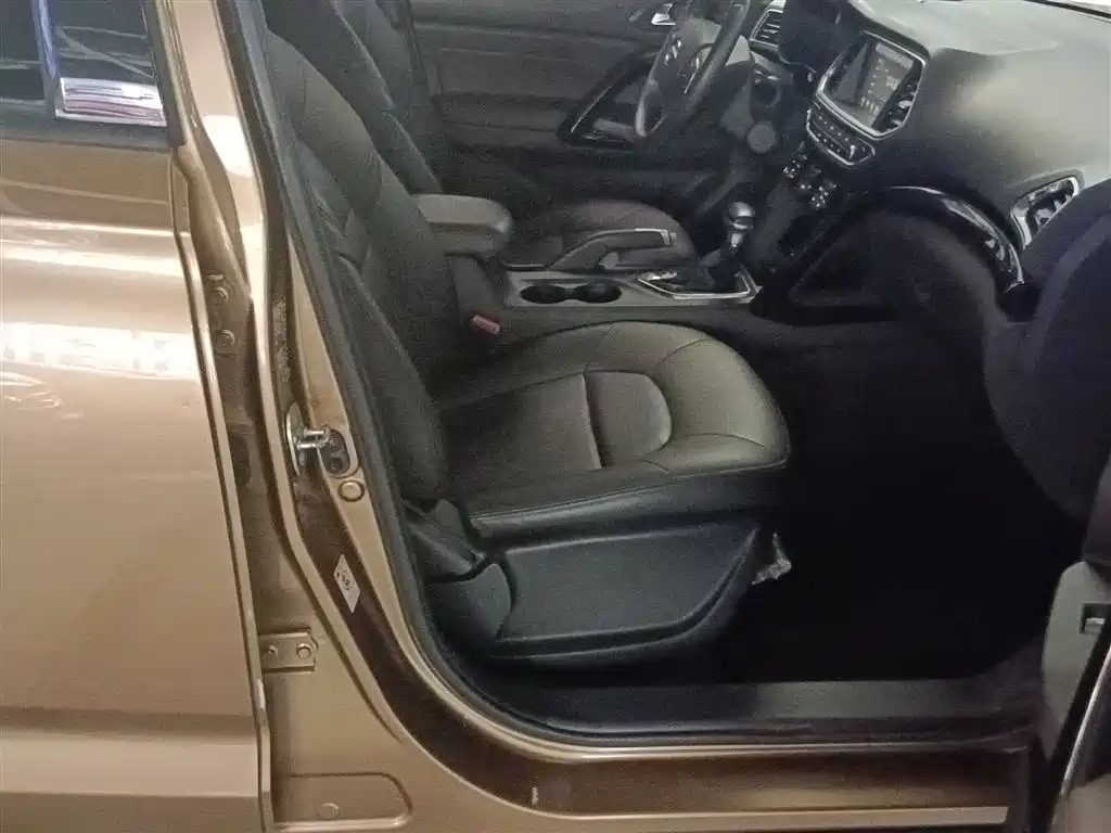 GAC Trumpchi Trumpchi GS4 2015 200T G-DCT Luxury Edition фото 25