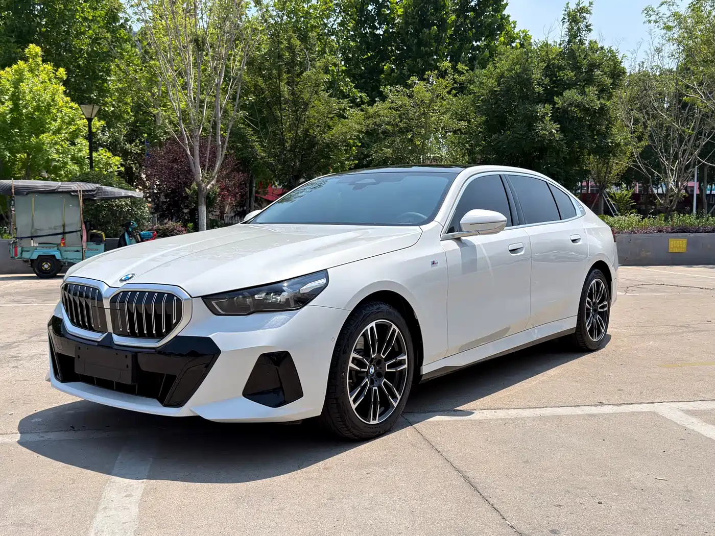 BMW 5-SERIES