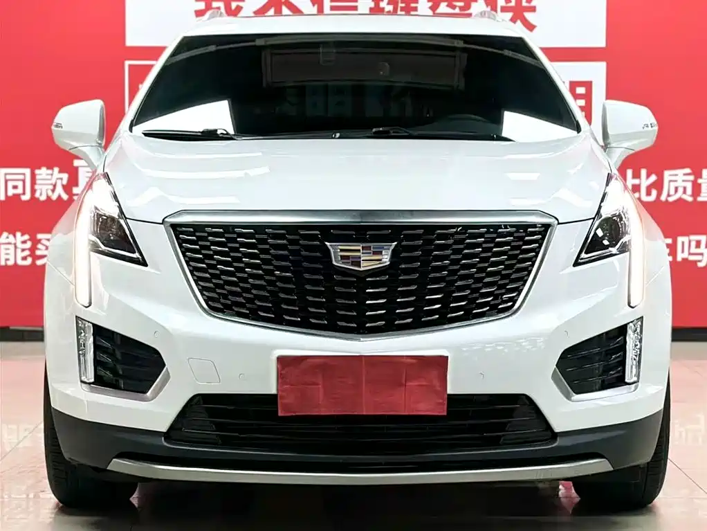 CADILLAC XT5