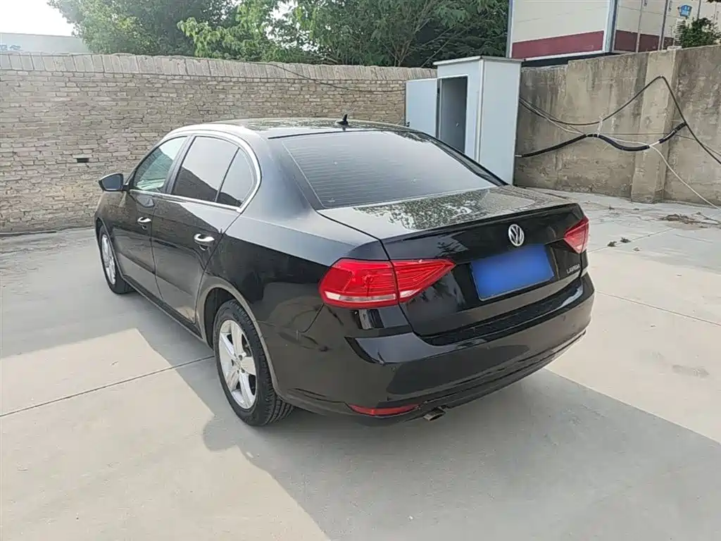 Volkswagen Lavida 2017 1.6L Manual Trend Edition фото 5