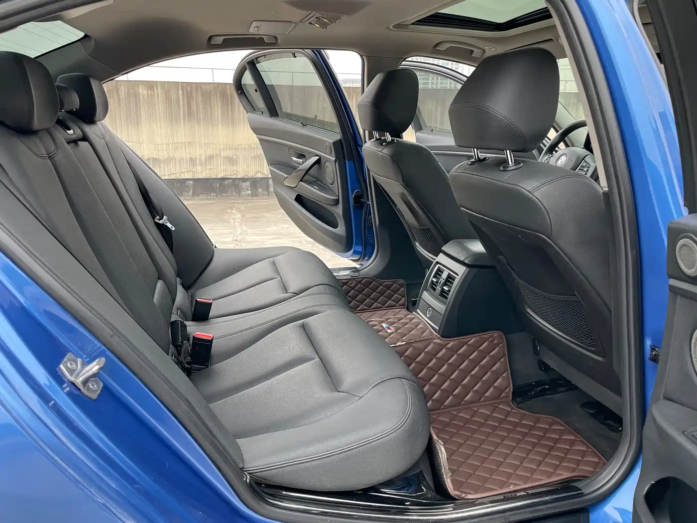 BMW 3 Series 2017 320Li M Sport фото 15