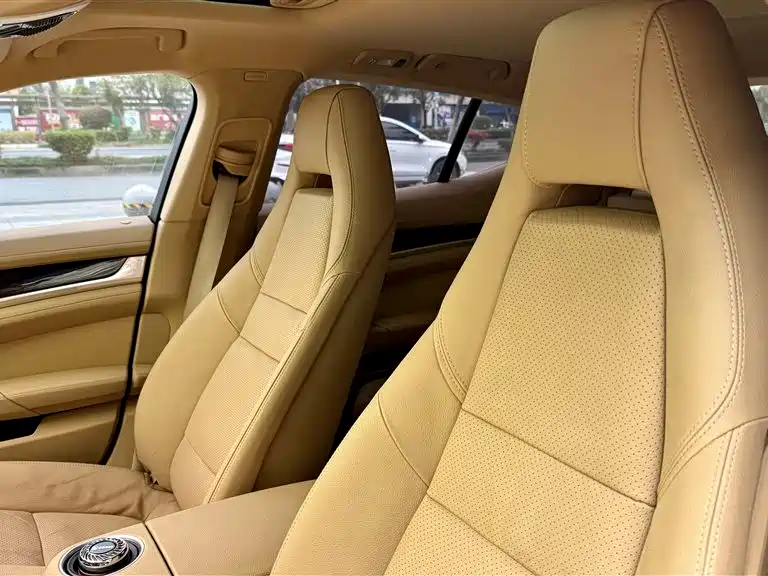 Porsche Panamera 2014 Panamera 3.0T фото 9