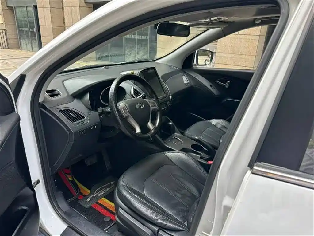 Hyundai Beijing Hyundai ix35 2015 2.0L Automatic 2WD Smart China V фото 6