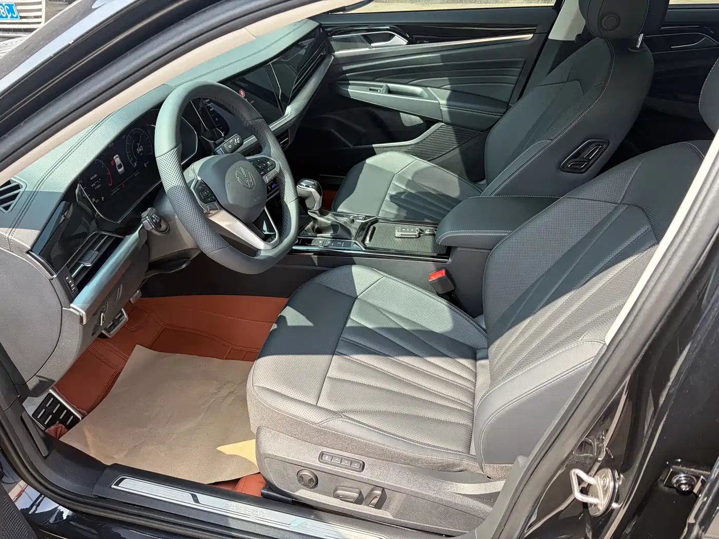 Volkswagen Passat 2025 Outstanding 380TSI Starlight Dragon Glory Edition фото 6