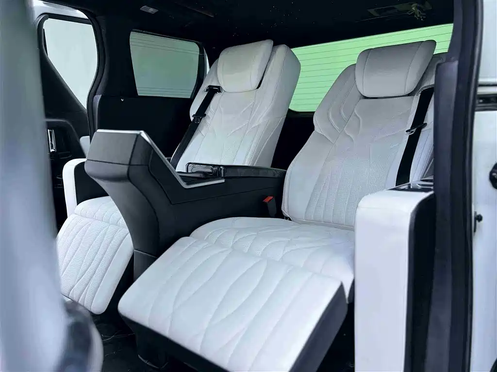 Toyota Alphard 2012 2.4L Luxury Edition фото 17