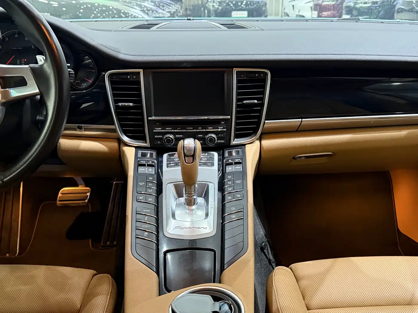 Porsche Panamera 2016 Panamera Edition 3.0T фото 13
