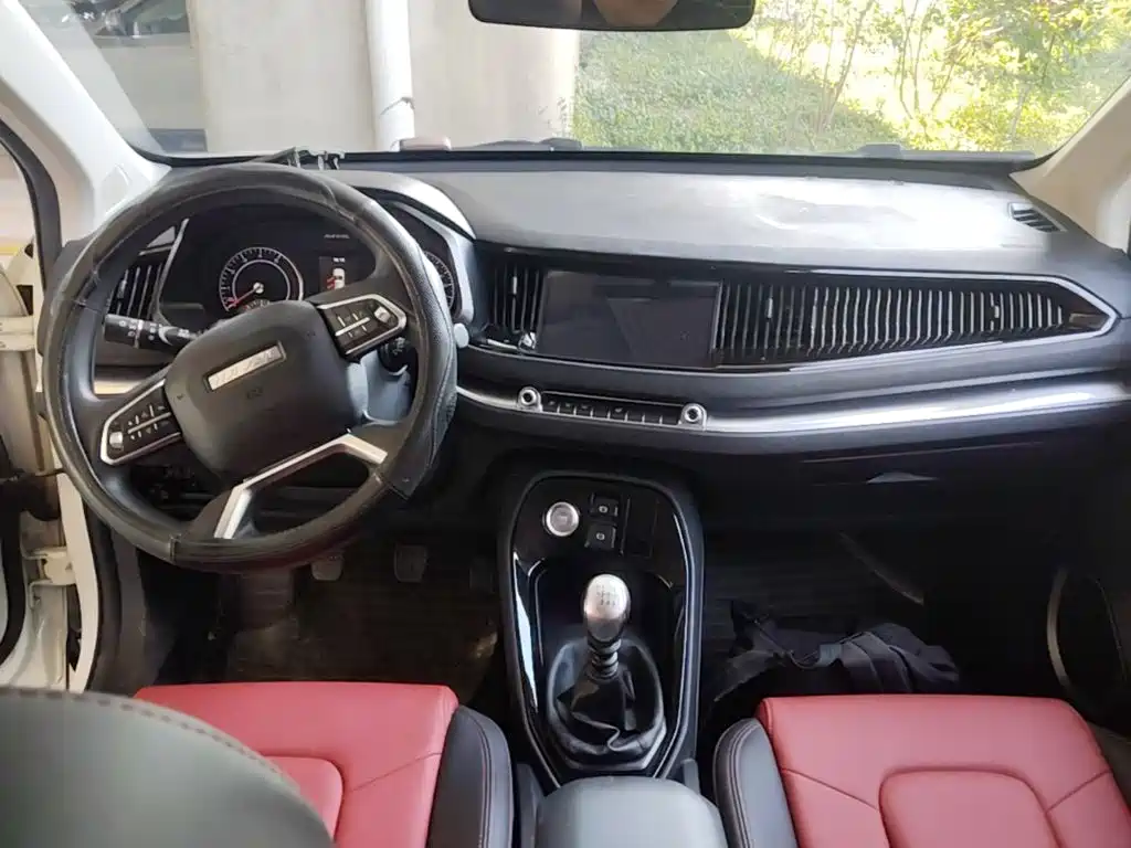 Photo 10 - Haval H2s