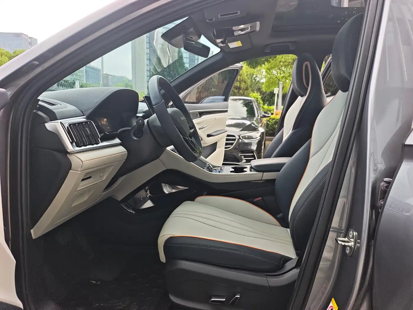 BYD Song PLUS PHEV 2023 Champion Edition EV 520KM Premium фото 3