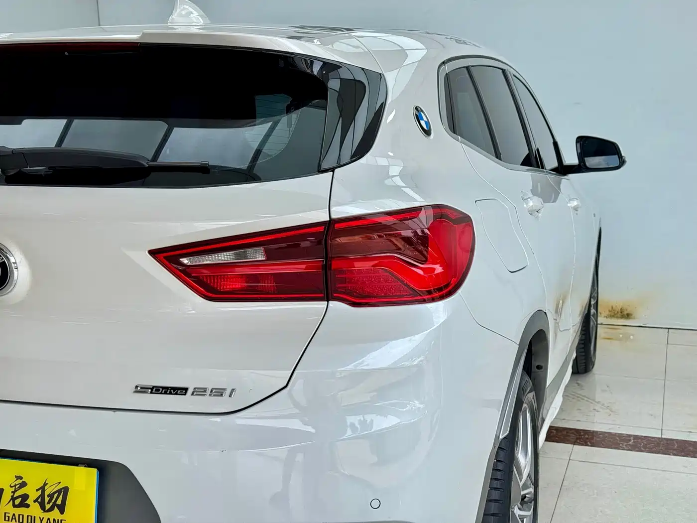 BMW X2 2020 2020 sDrive25i Leading M Off-Road Package