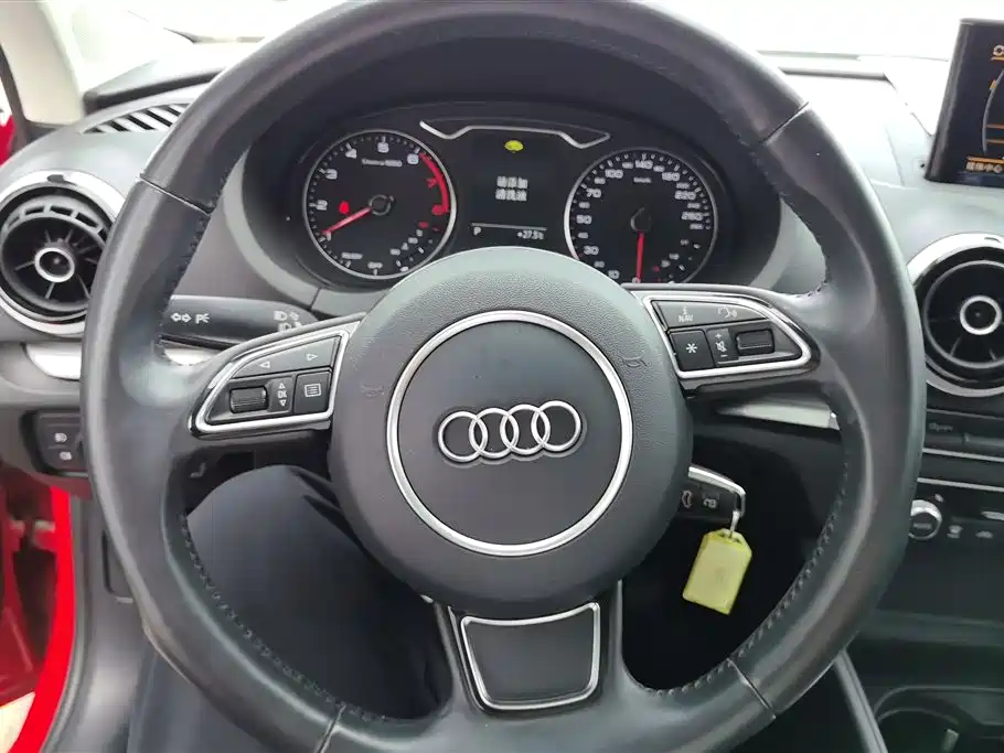 Audi A3 2015 Sportback 40 TFSI Automatic Comfort фото 15